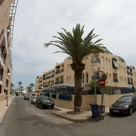Azucena Apartment *